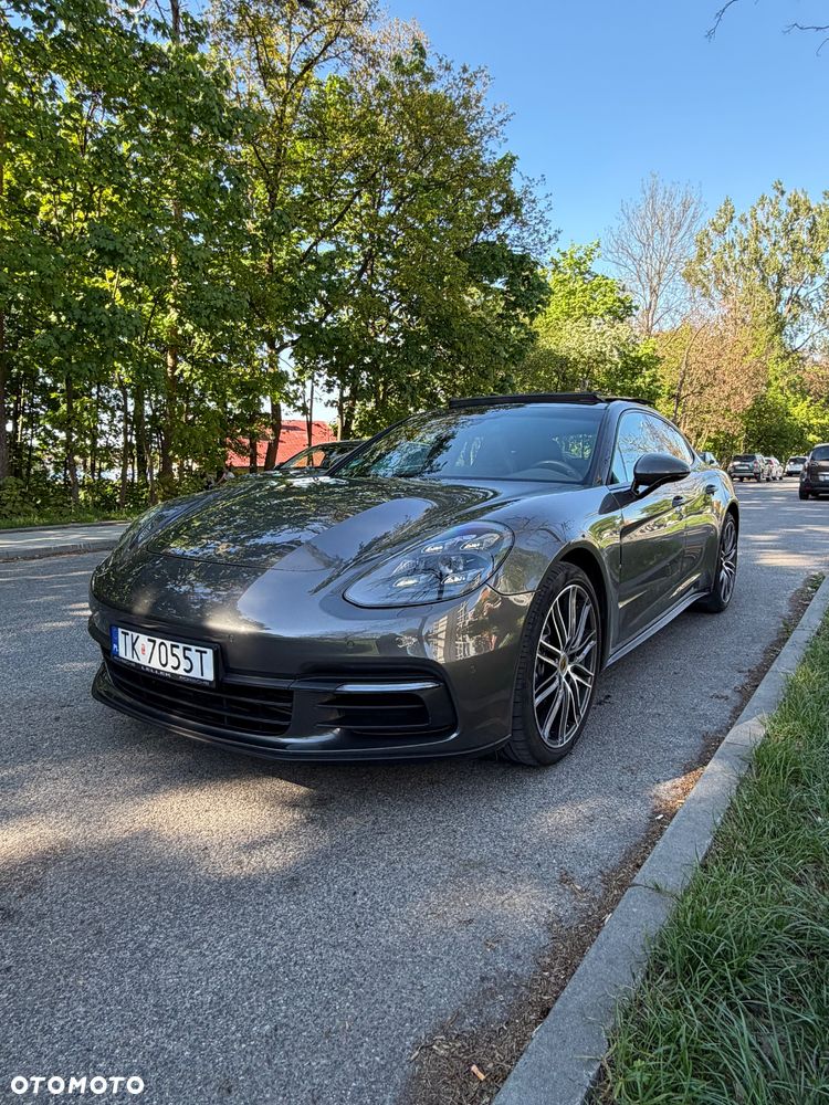 Porsche Panamera 4 - 18