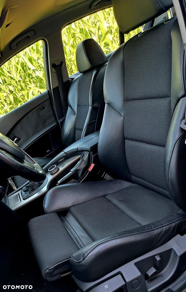 BMW Seria 5 523i - 8
