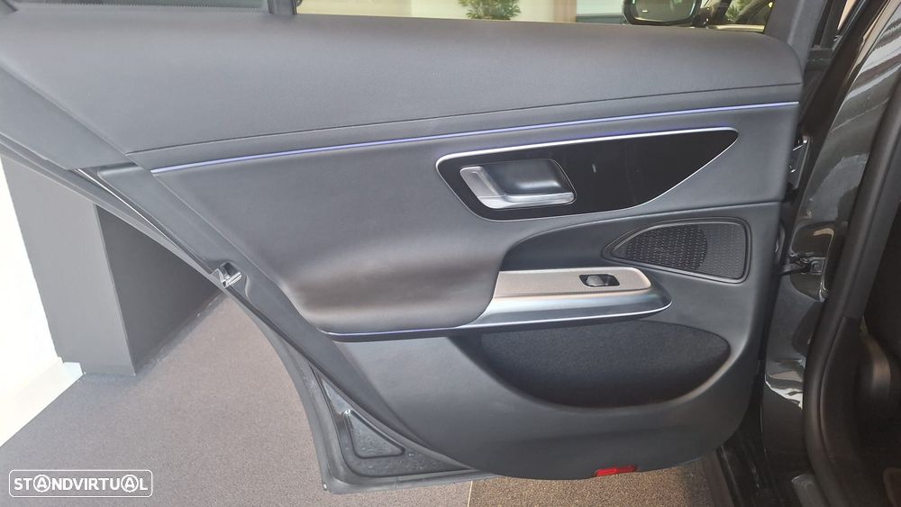 Mercedes-Benz E 220 - 18