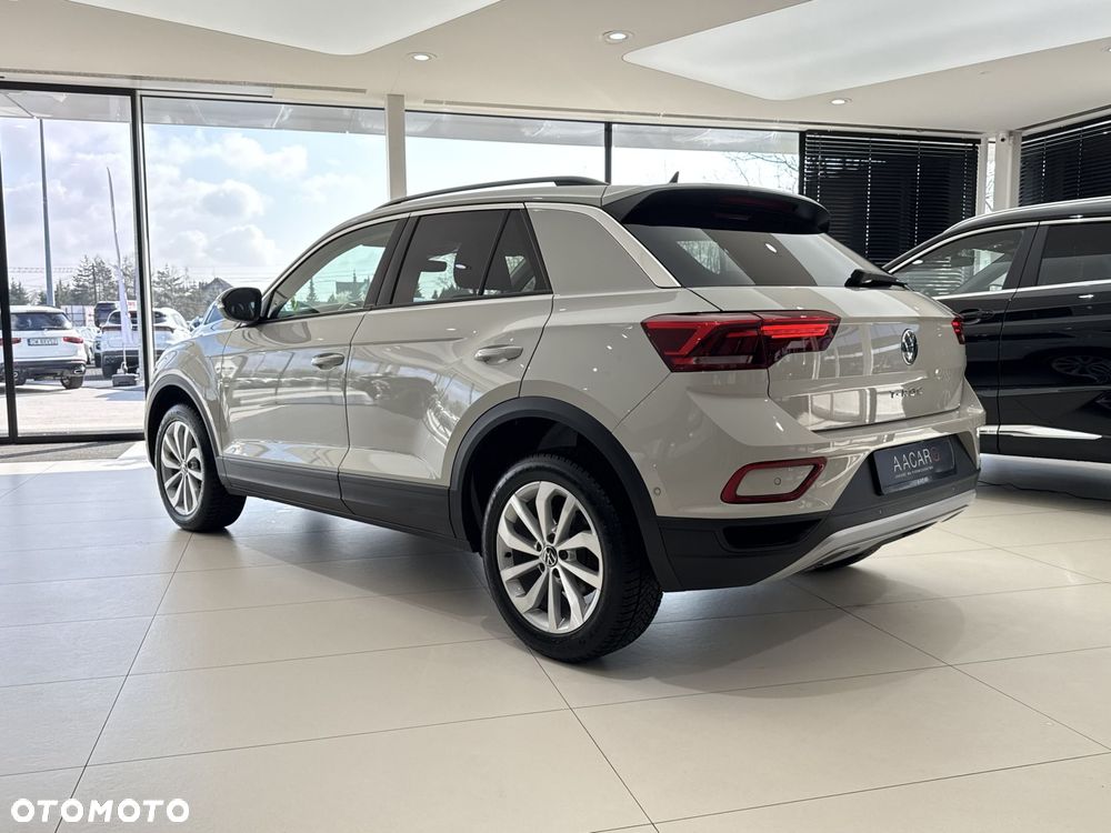 Volkswagen T-Roc - 3