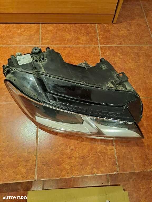 Far dreapta VW Tiguan an 2016-2019 original cod 5NB941006B - 2