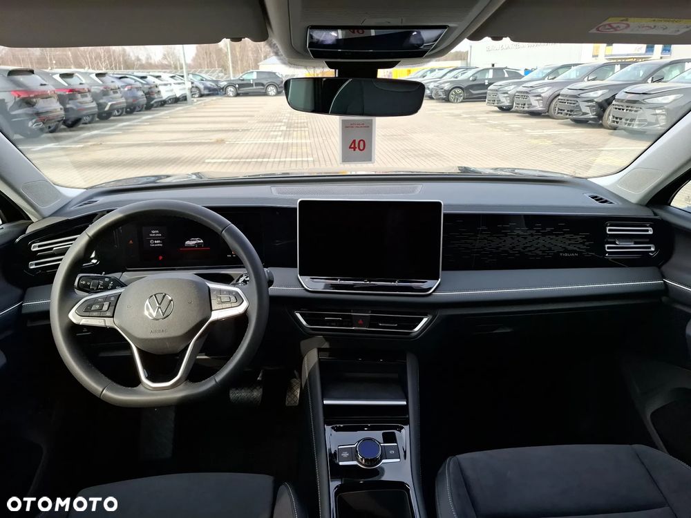 Volkswagen Tiguan - 17