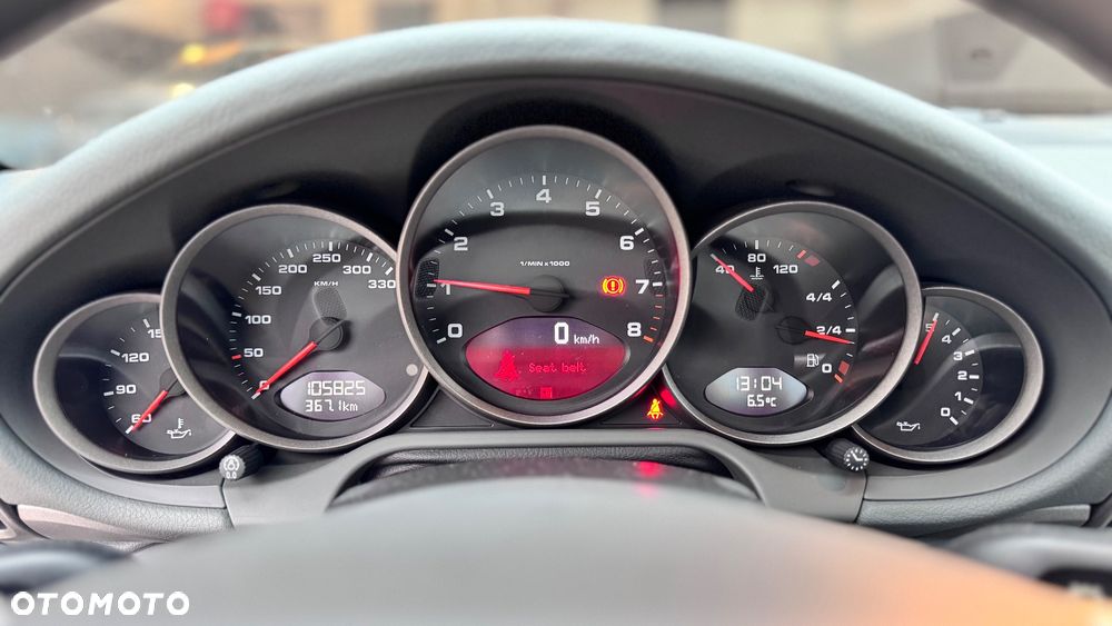 Porsche 911 Carrera - 7