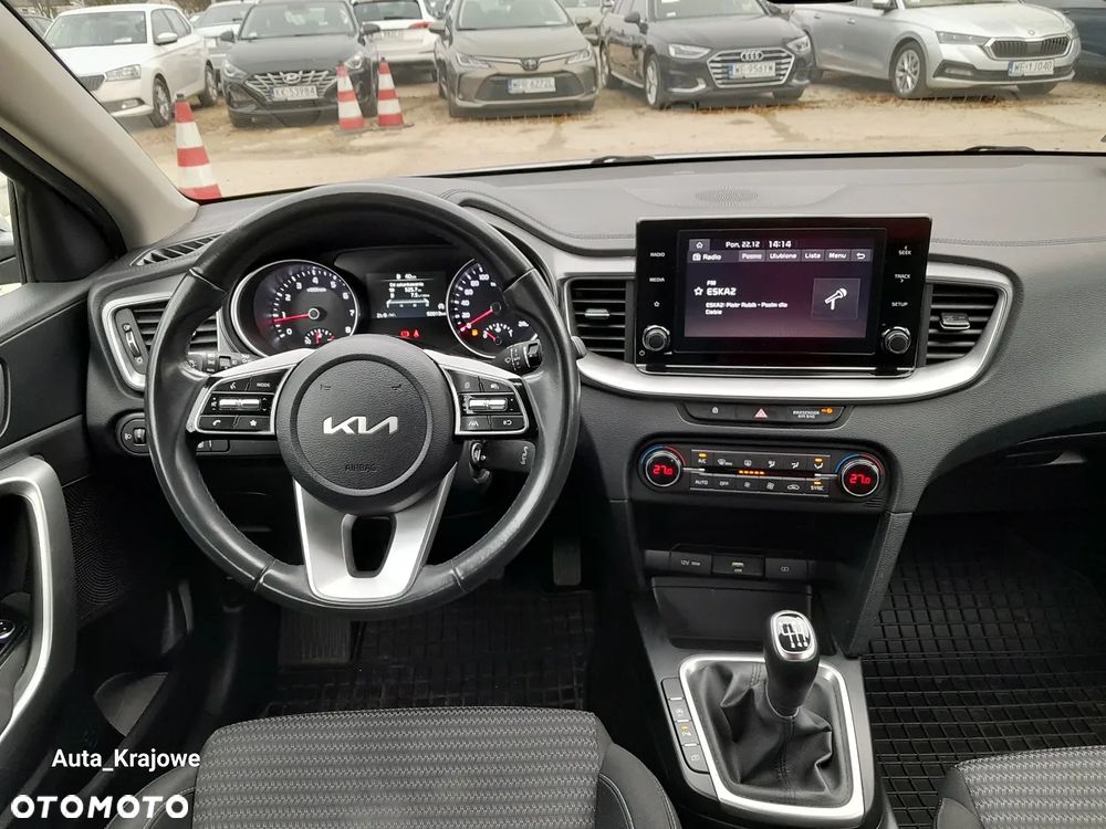 Kia Ceed 1.5 T-GDI M - 10
