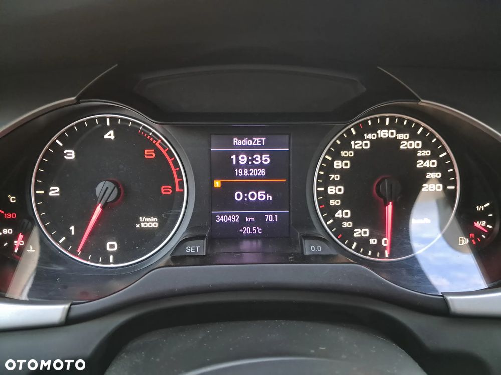 Audi A4 Limousine - 13