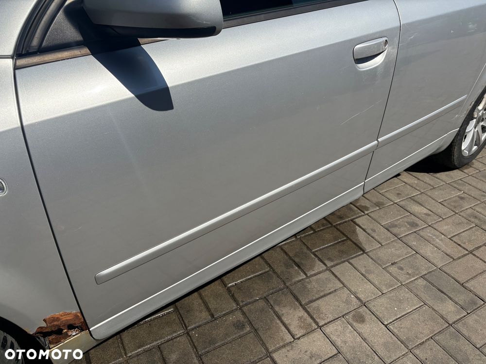 Lewe przednie drzwi Audi A4 B6 kombi LY7W - 2