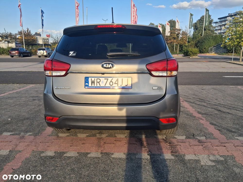 Kia Carens 1.7 CRDi M 7os - 4