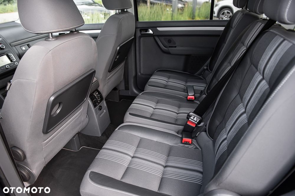 Volkswagen Touran 1.6 TDI DPF MATCH - 23