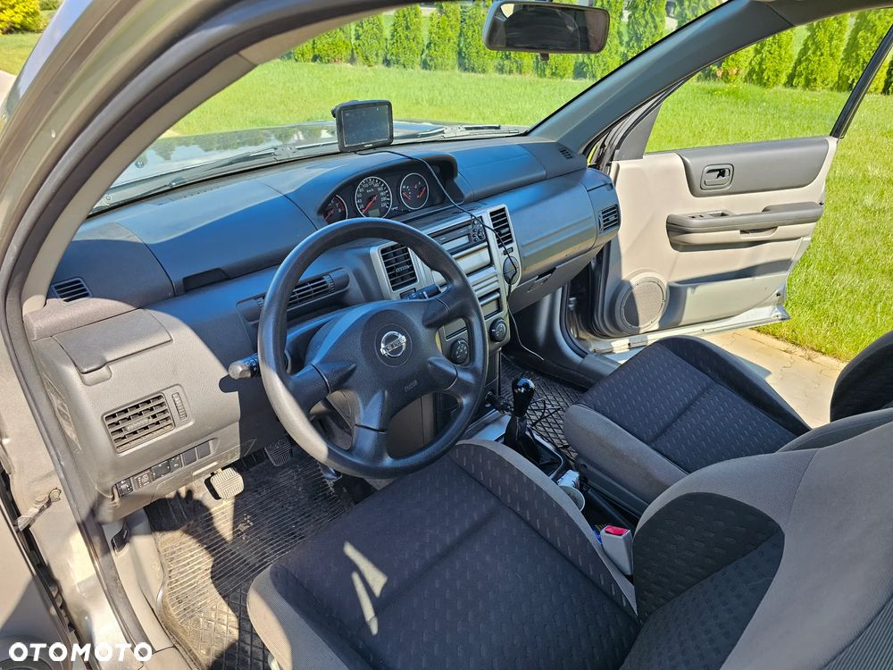 Nissan X-Trail 2.0 4x2 Comfort - 4