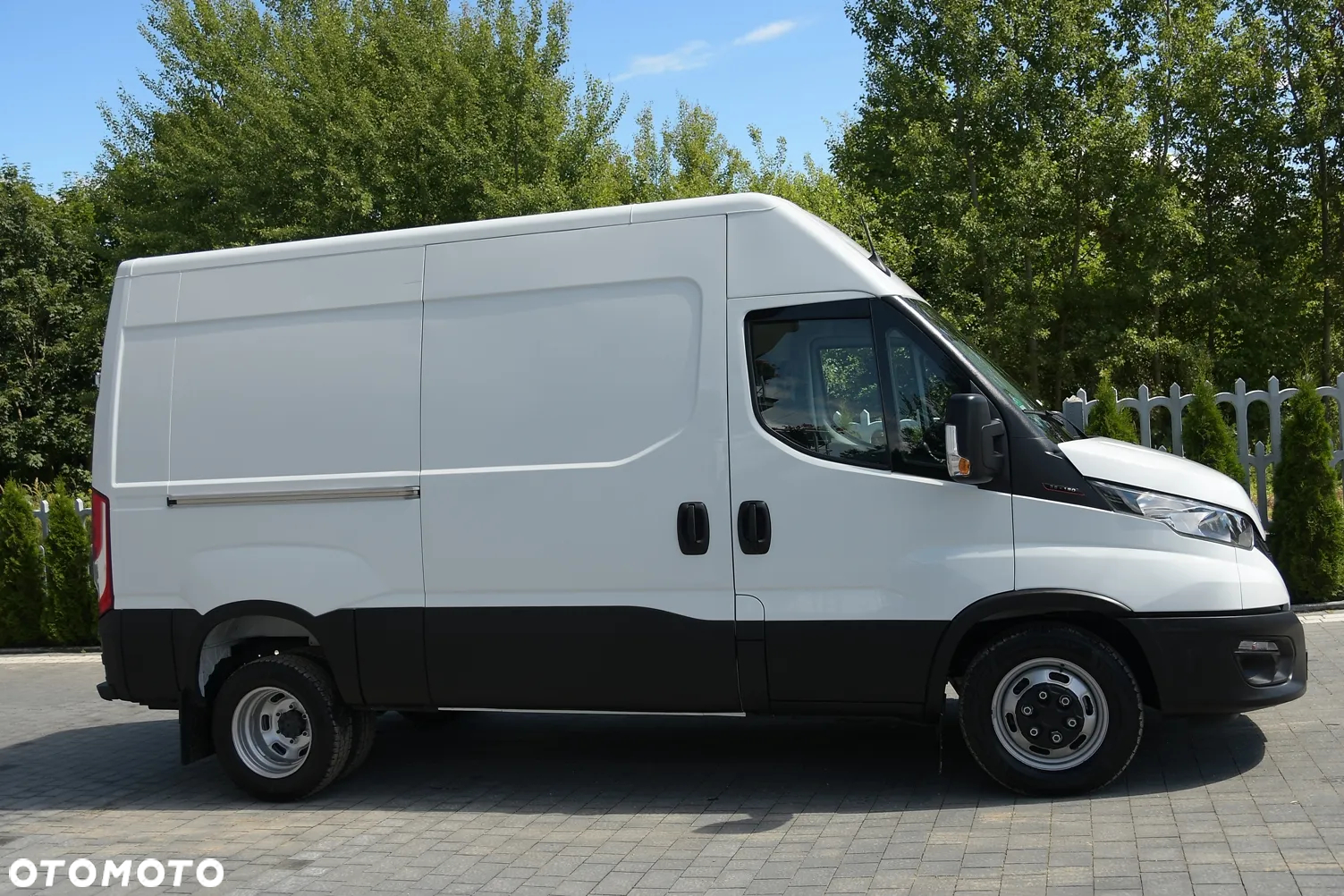 Iveco DAILY 35-180 BLIŹNIAK * 3.0 Diesel 180KM * PRZEBIEG: 25 000 *BLOKADA MOSTU * BOAGTY! * JAK NOWY! - 9