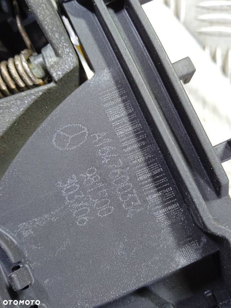 KLAMKA ZEWNĘTRZNA LEWY TYŁ DAIMLERCHRYSLER ML 320 - 3