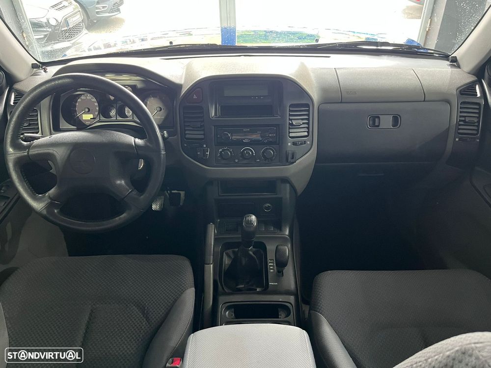 Mitsubishi Pajero 3.2 DI-D GLS ABS - 9