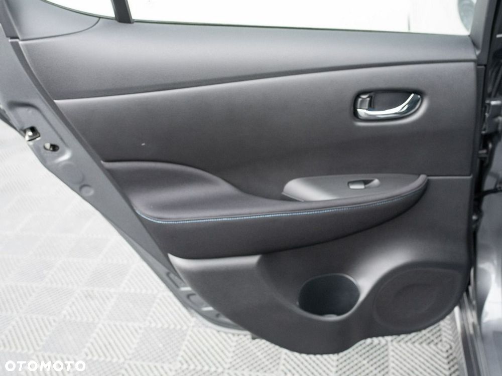 Nissan Leaf 40kWh Acenta - 24
