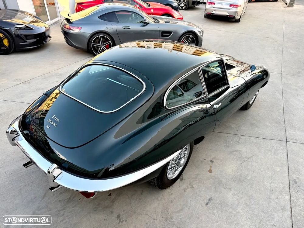 Jaguar E-Type - 40