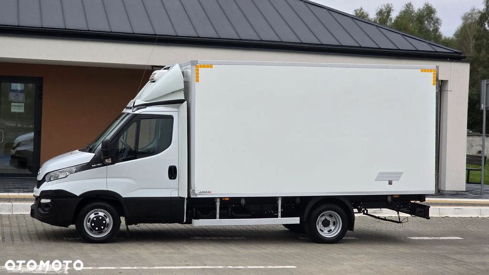 Iveco DAILY 3.0 150KM  50C15❗❗CHŁODNIA 8 EP / AGREGAT THERMOKING / ZABUDOWA IGLOOCAR  / FULL OPCJA  / SKRZYNIA MANUALNA / BLIŹNIAKI / SALON POLSKA / 35C15 50C15 - 24