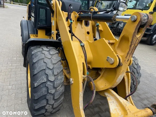 Caterpillar 907M - 8
