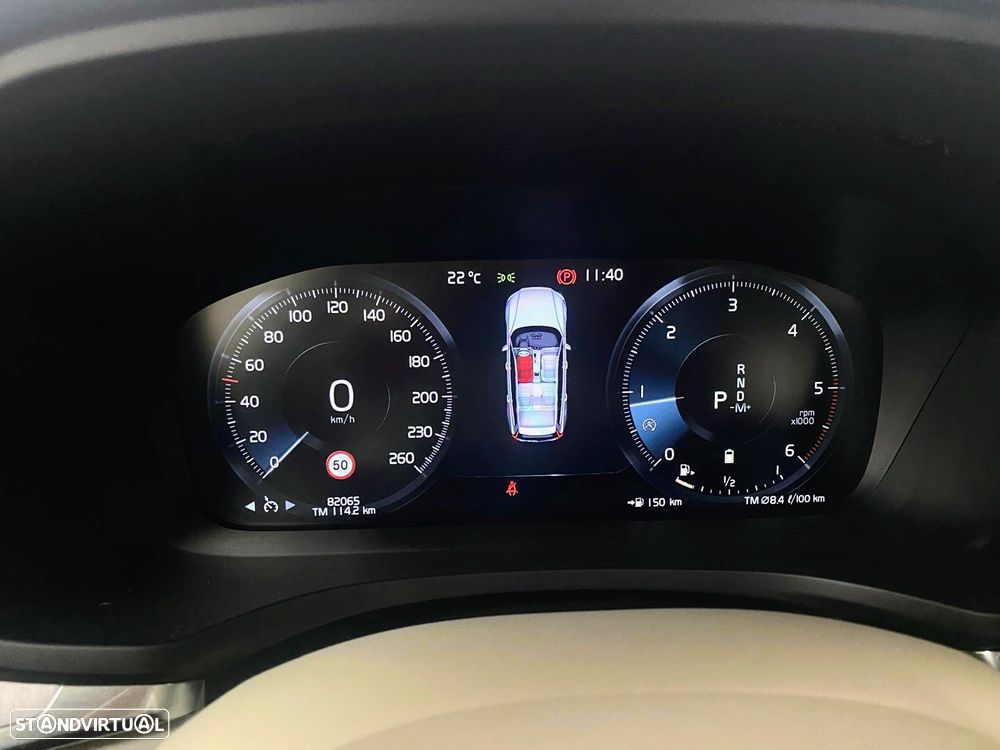 Volvo V60 2.0 B4 Momentum Geartronic - 22