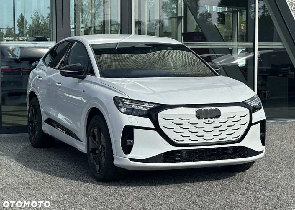 Audi Q4 Sportback e-tron - 4