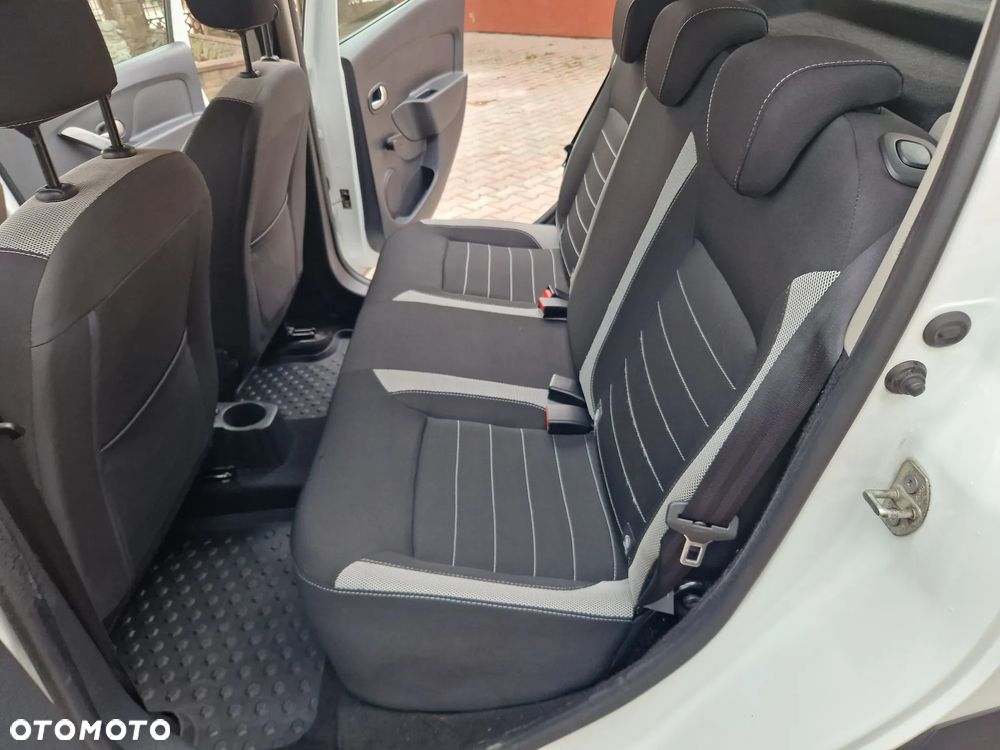 Dacia Sandero 0.9 TCe Laureate S&S - 17