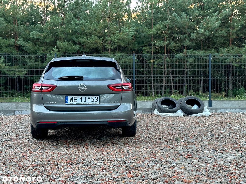 Opel Insignia - 25
