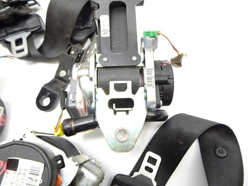 poduszki pasy kpl. volvo s60 v60 10-18r., - 10