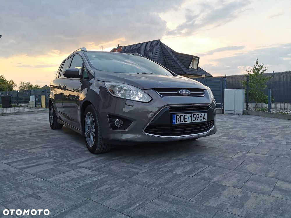 Ford Grand C-MAX - 28