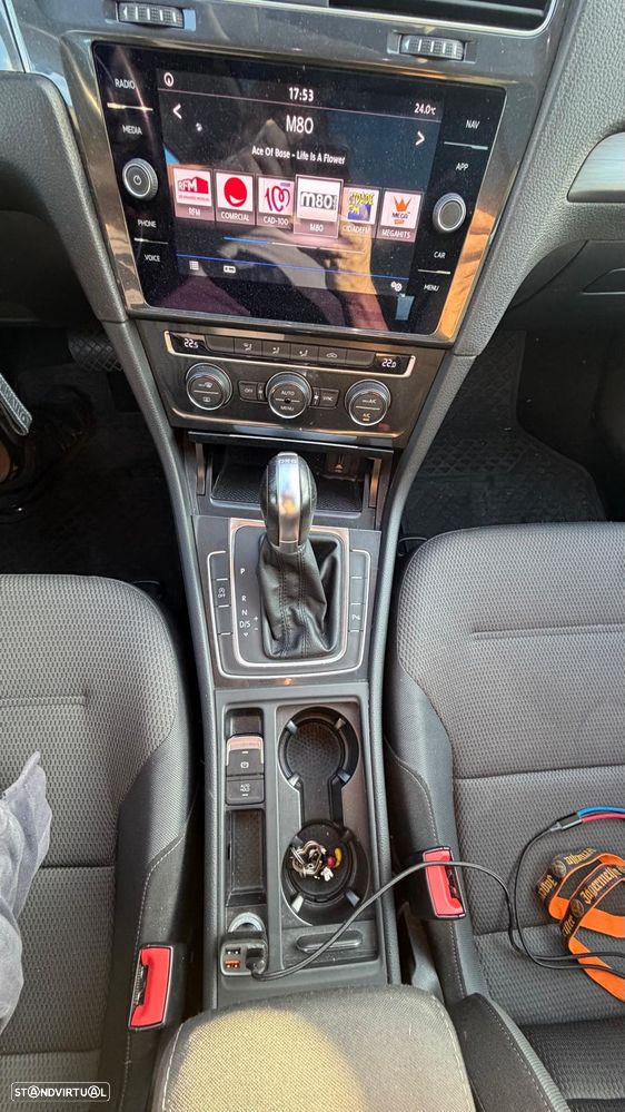 VW Golf Variant 1.6 TDi R-Line DSG - 21