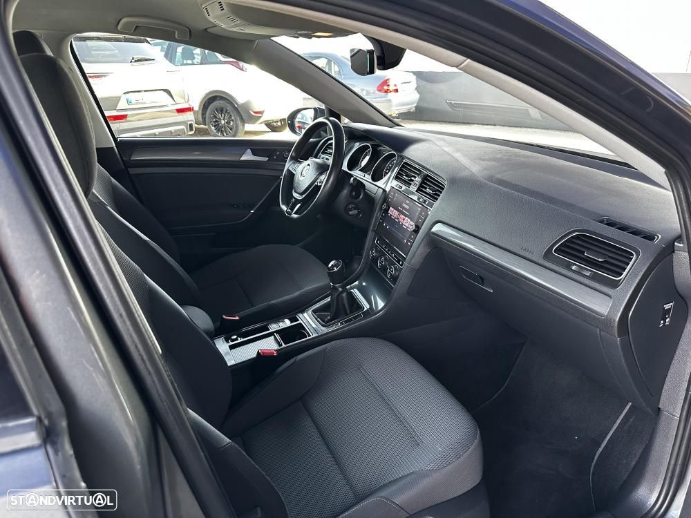 VW Golf Variant 1.6 TDi Confortline - 42