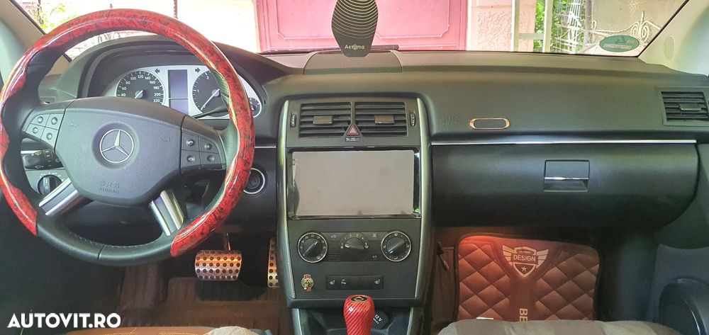 Mercedes-Benz B 200 - 9