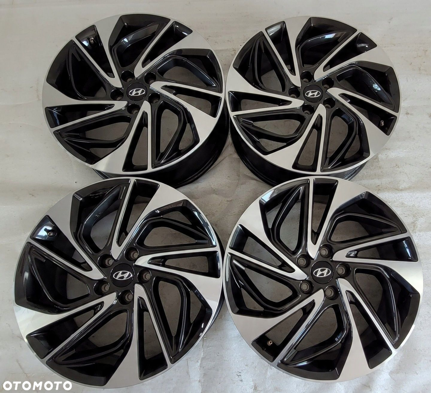 FELGI HYUNDAI TUCSON IV 7,5X19 19 ET53 5X114,3 52910-D7470 - 9