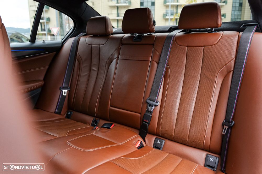 BMW M5 Competition - 30