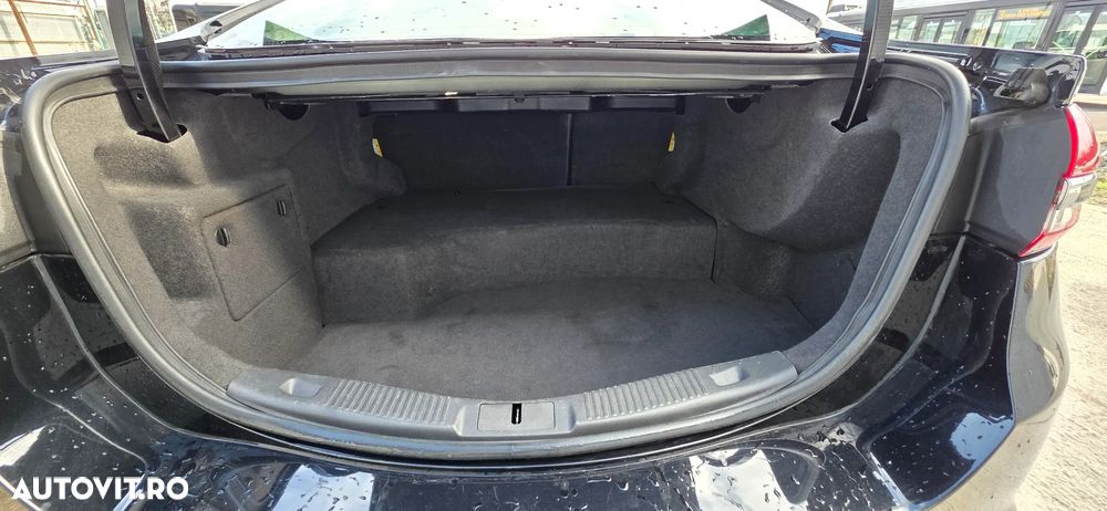 Ford Mondeo 2.0 HEV Titanium - 11