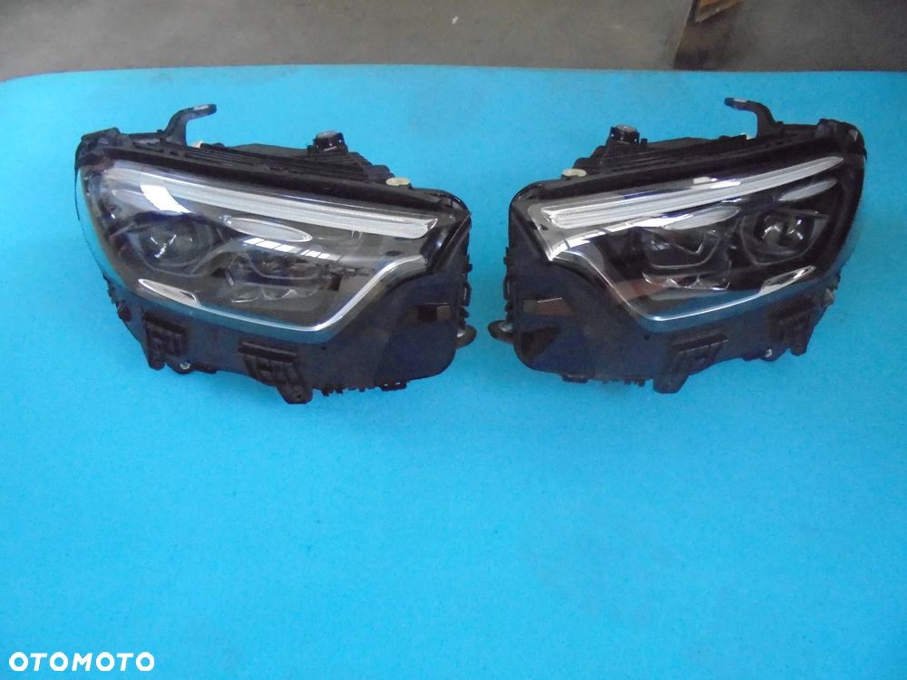 MERCEDES GLC A254 KOMPLET LAMP PRZEDNICH DIGITAL LIGHT