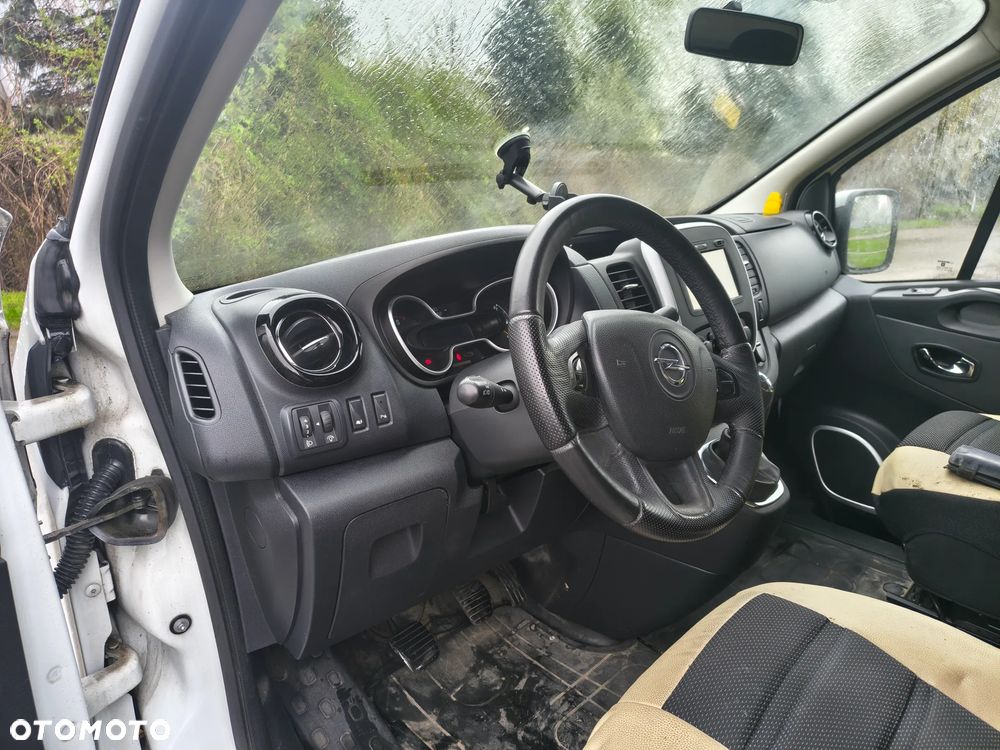 Opel Vivaro - 6