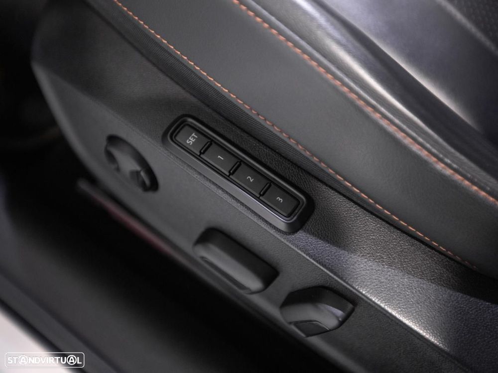 Cupra Formentor 1.4 e-Hybrid DSG - 15