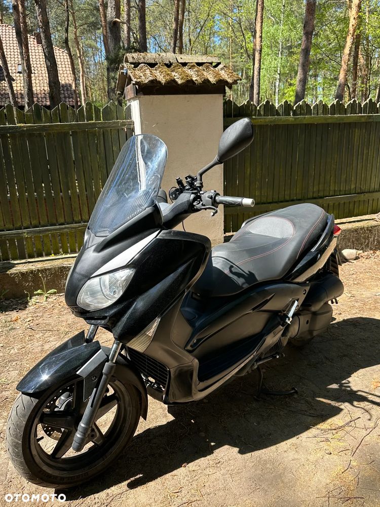 Yamaha X-max - 1