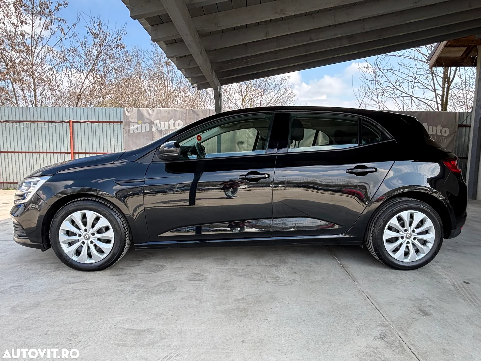 Renault Megane TCe 115 GPF LIFE - 8