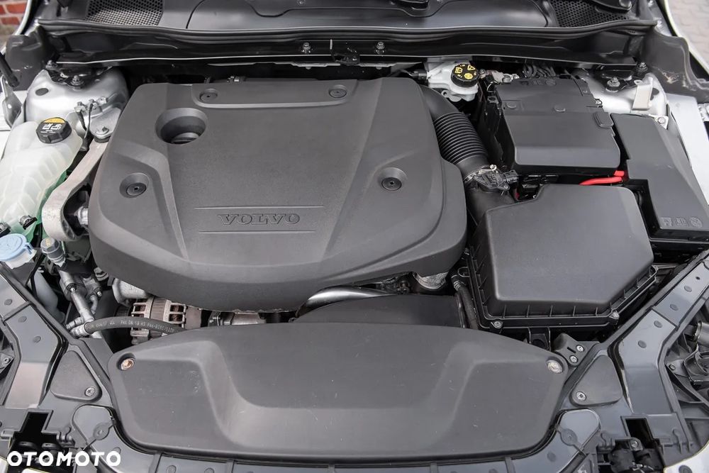 Volvo V40 D2 Kinetic - 34
