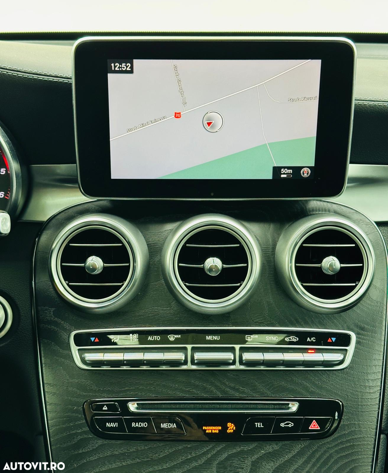 Mercedes-Benz GLC - 33