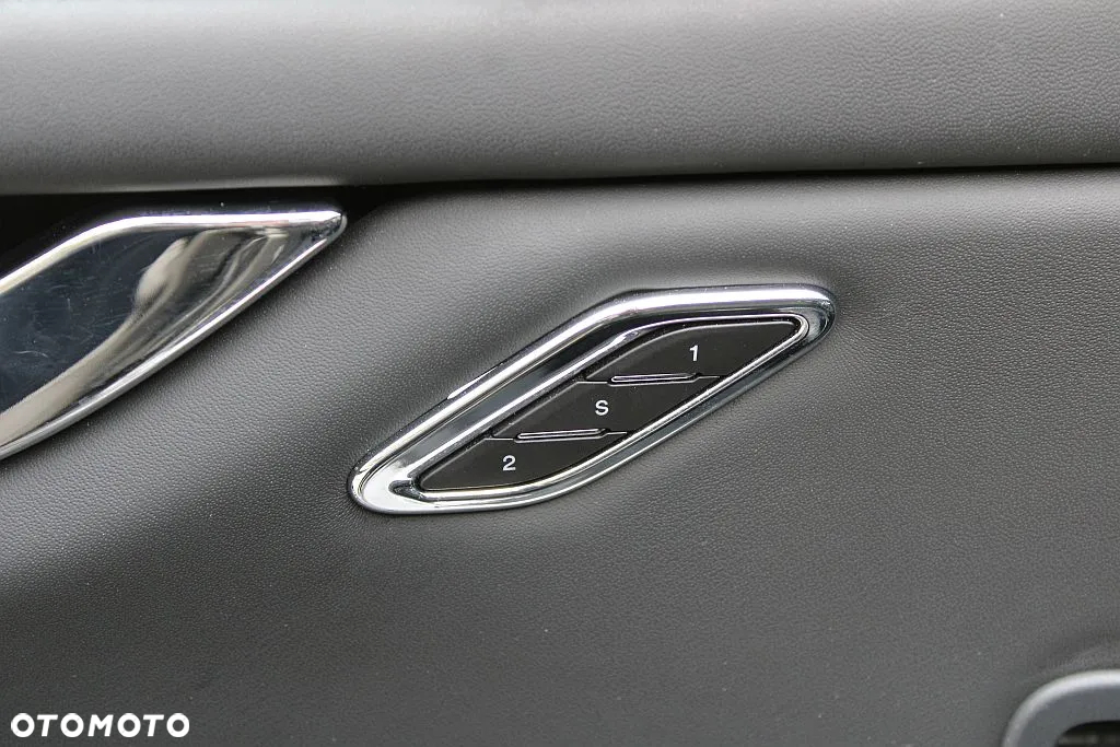 Maserati Quattroporte Modena - 15