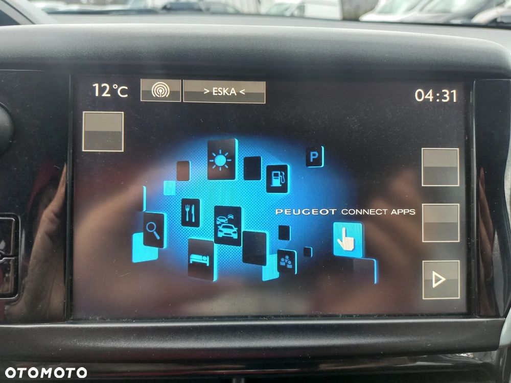 Peugeot 2008 - 32