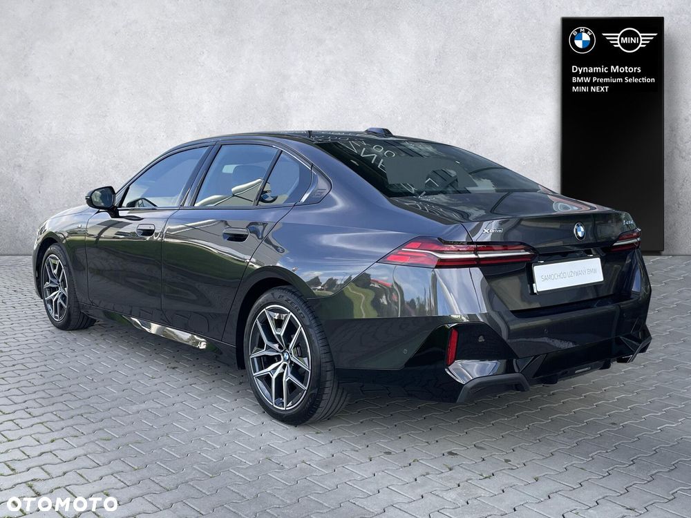 BMW Seria 5 520d xDrive mHEV M Sport - 3