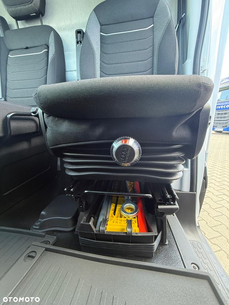 Iveco KONTENER Z WINDĄ - SKRZYNIA ZF AUTOMAT - STARA CENA 2026 - 28