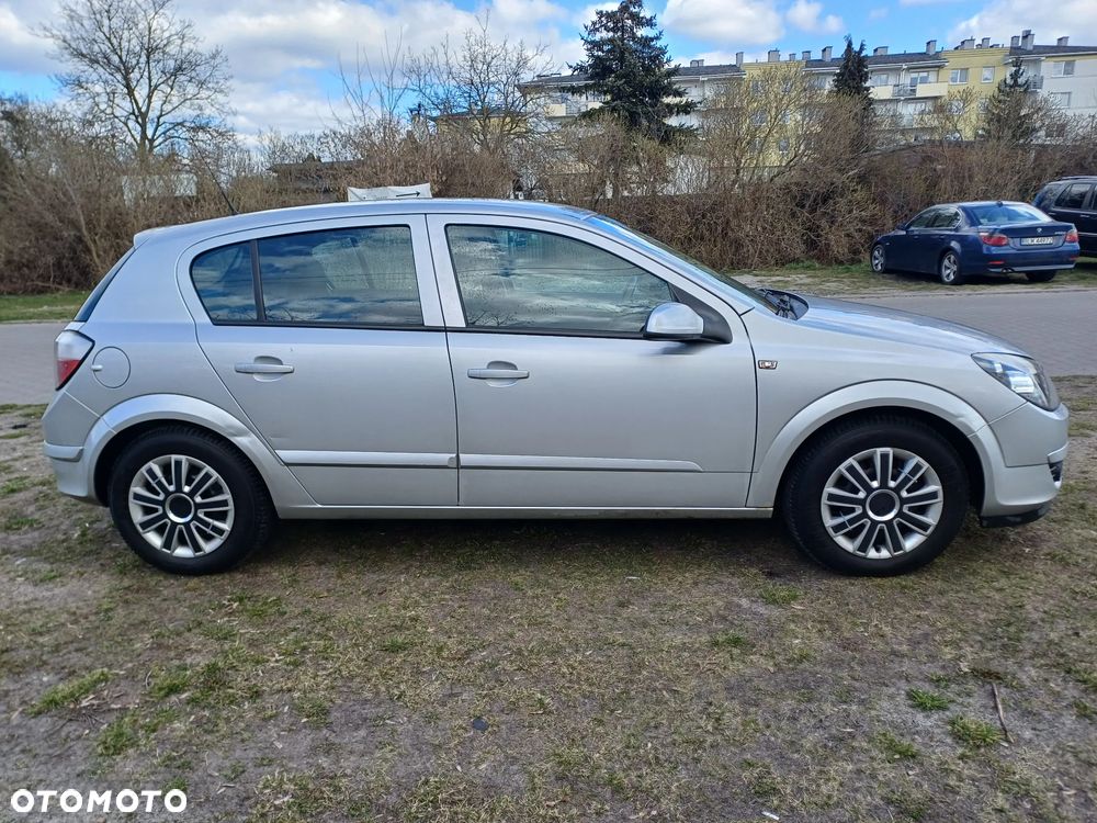 Opel Astra 1.6 Easytronic - 10