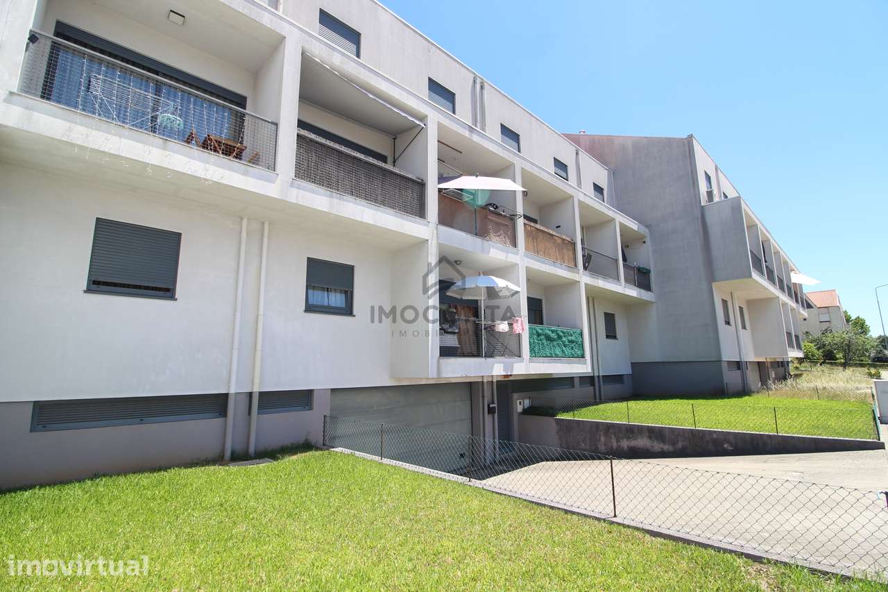 T2 Triplex com Águas Furtadas | Entrada Independente | Baguim do Monte - Grande imagem: 3/23