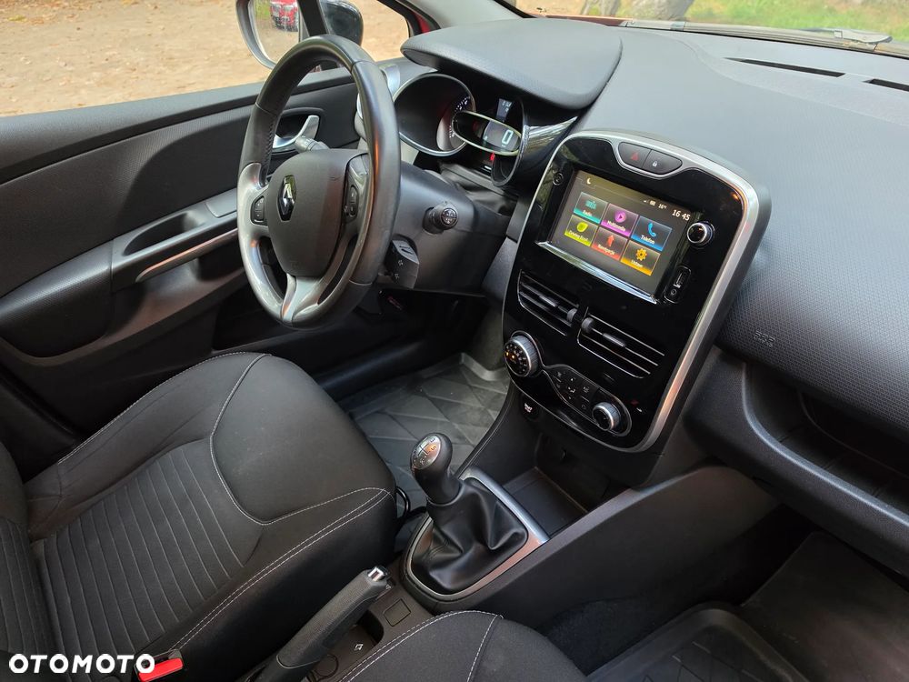 Renault Clio - 16