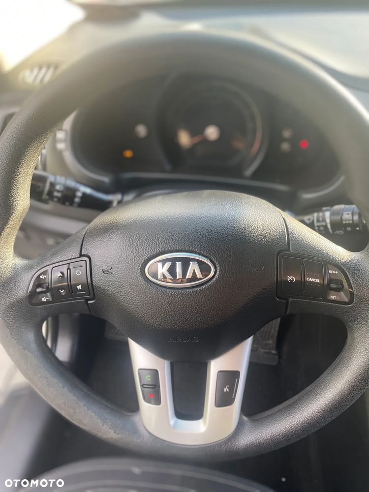 Kia Sportage - 16