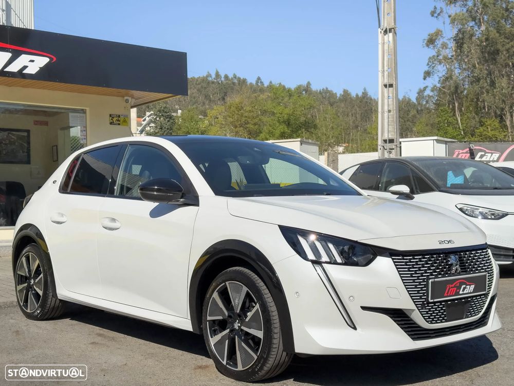 Peugeot e-208 GT Pack - 1