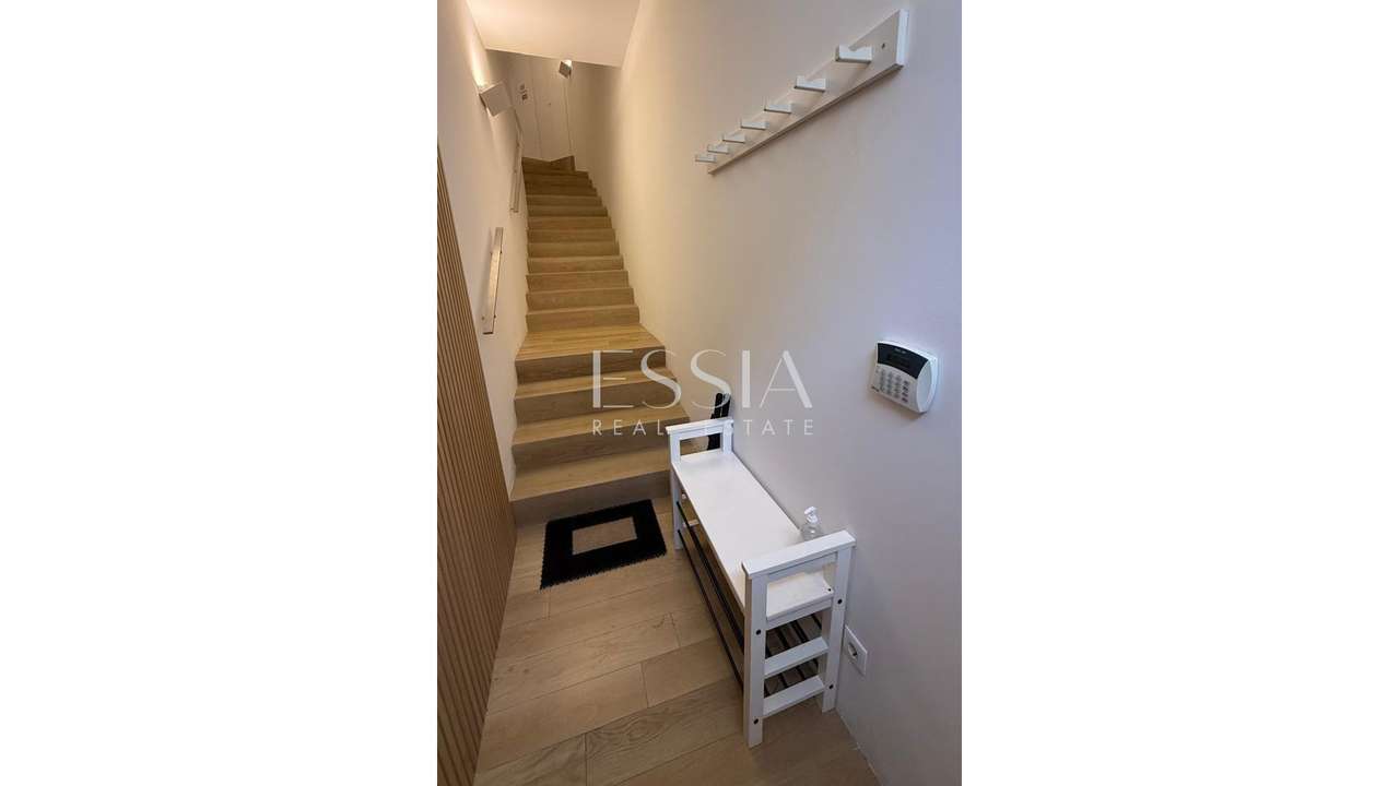 T2 Duplex I Apartamento com Terraço I Perto do Palácio de Cristal - Grande imagem: 2/21