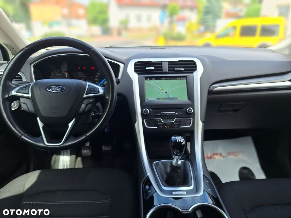 Ford Mondeo SW - 13